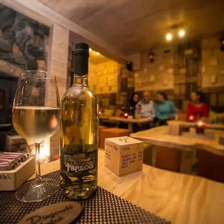 Drugarska Prica-lana Guest house *