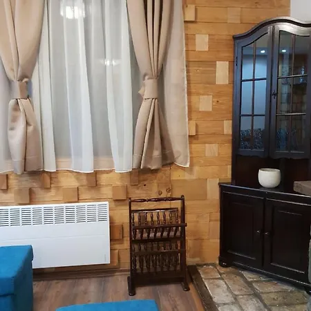 Drugarska Prica-lana Pensión 4*