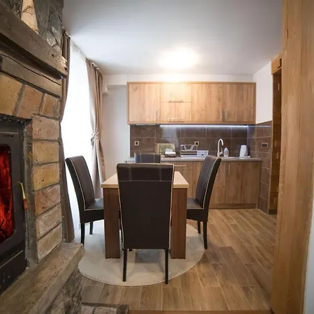 Drugarska Prica-lana Pensión 4*