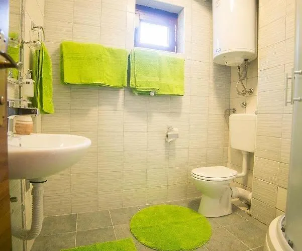 Drugarska Prica-lana Guest house 4*